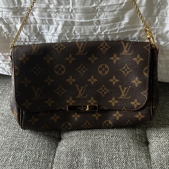 Louis Vuitton favorite MM - Picture 4 of 17